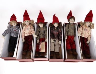 Birgitte Frigast: A collection of elves H 40 cm mm (15) | Lauritz.com