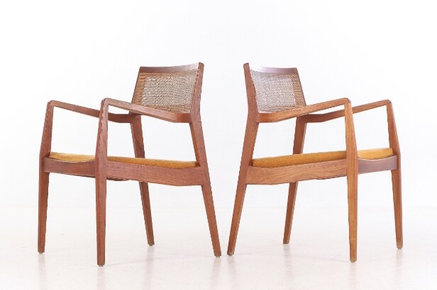 Jens Risom. Pair of armchairs, model C140, 'Playboy chair' (2)