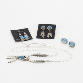 686733 Collection Navajo silver jewelry (4)