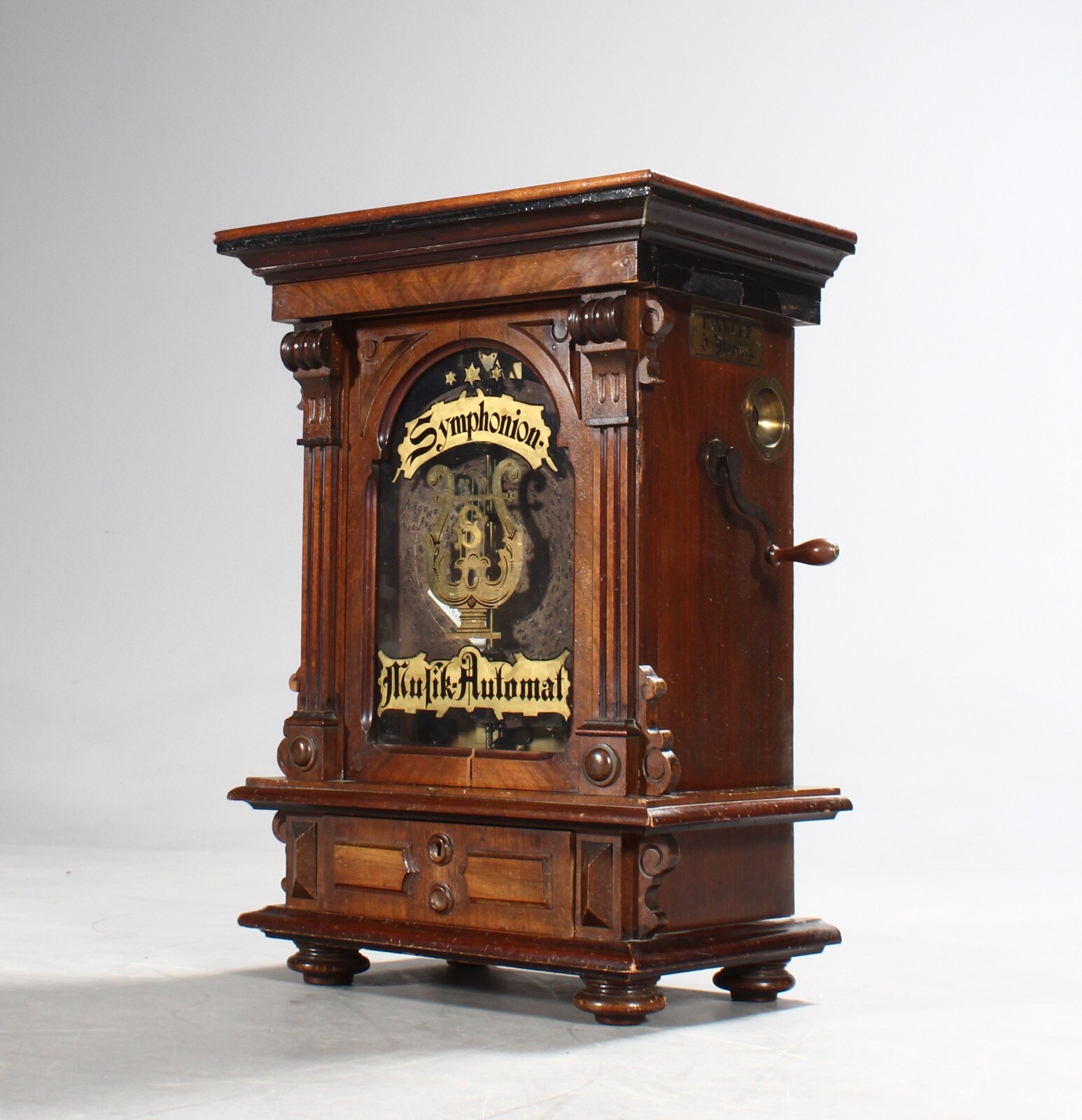 Symphonion, music box with records