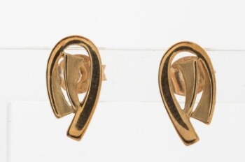 Par ørestikker af 8 kt. guld