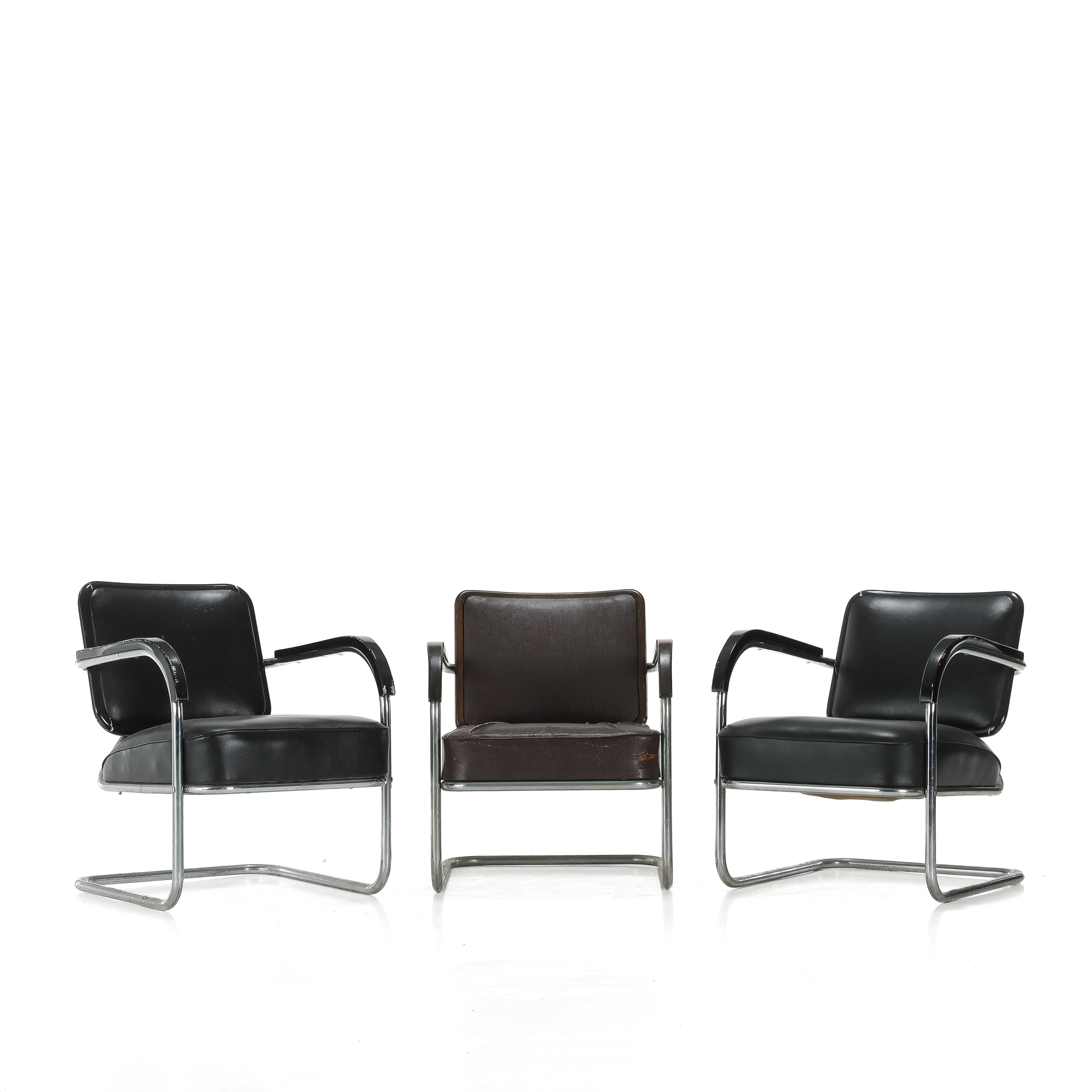 Three cantilever armchairs, 1930s (3)