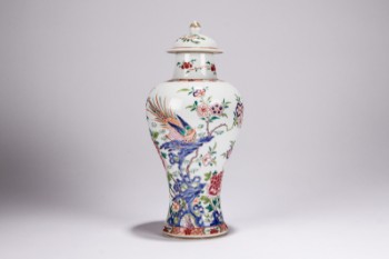 Kinesisk lågkrukke af porcelæn