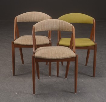 Kai Kristiansen. Tre armstole / spisestole, model 31, teaktræ (3)