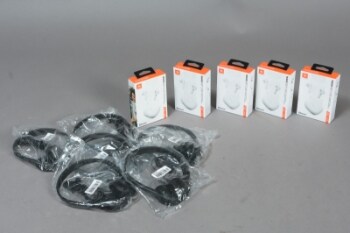 5 stk. JBL Wave 300 høretelefoner / earbuds. Samt 6 høretelefoner med ledning (11)