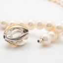 Connection, necklace with freshwater cultured pearls, with interchangeable clasp