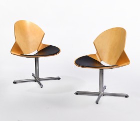 Christina Strand. A pair of 'Rex' lounge chairs in ash wood (2)