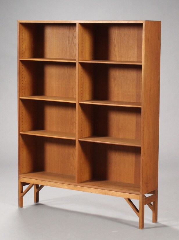 Børge Mogensen. Bogreol, egetræ, 1960'erne