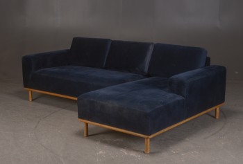 140810166008  Tre pers. chaiselong sofa model Vilmar