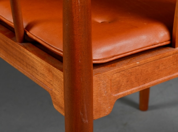 Hans J. Wegner. 'Kinastol' af mahogni, model FH 4283 