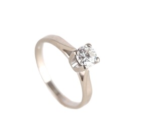 Solitaire diamond ring of 18 kt. white gold, approx. 0.45 ct. W/Plumbing. Ringstr. 52.