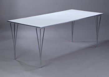 Piet Hein & Bruno Mathsson. Rektangulært bord af hvid laminat