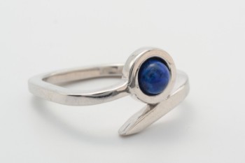 Christine Bukkehave ring med lapis lazuli, sterling sølv