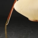 Svend Aage Holm Sørensen, tilskrevet. Standerlampe af teak og messing, 1950'erne