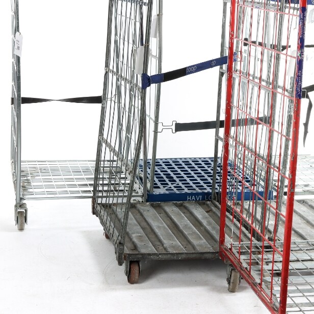 Six wagons (6)
