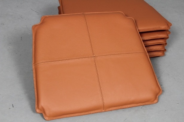 Cushion set for the 'Folkestolen', Børge Mogensen model J39. Cognac leather. (6)