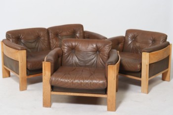 Skandinavisk mid century Modern design. To lænestole og sofa