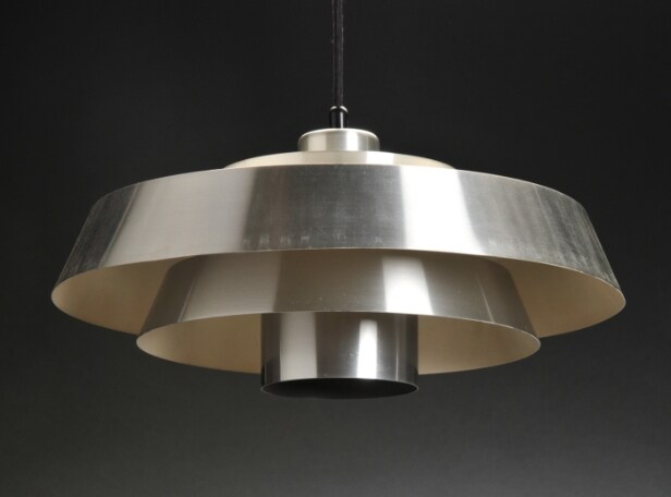 Jo Hammerborg for Fog & Mørup, Nova pendel, aluminium