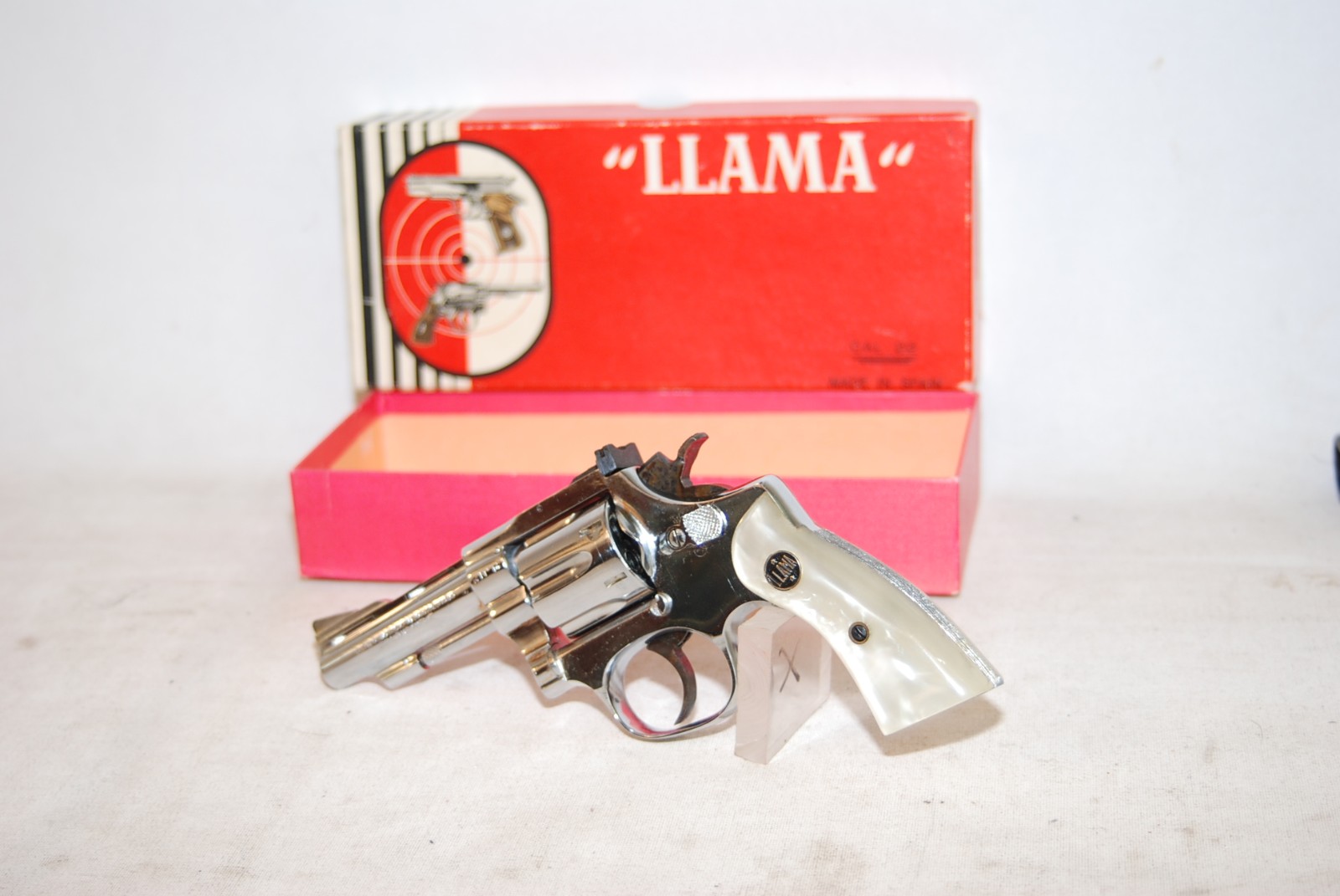 Llama revolver 22LR | Barnebys