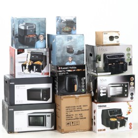 Various air fryers and combi ovens (12)