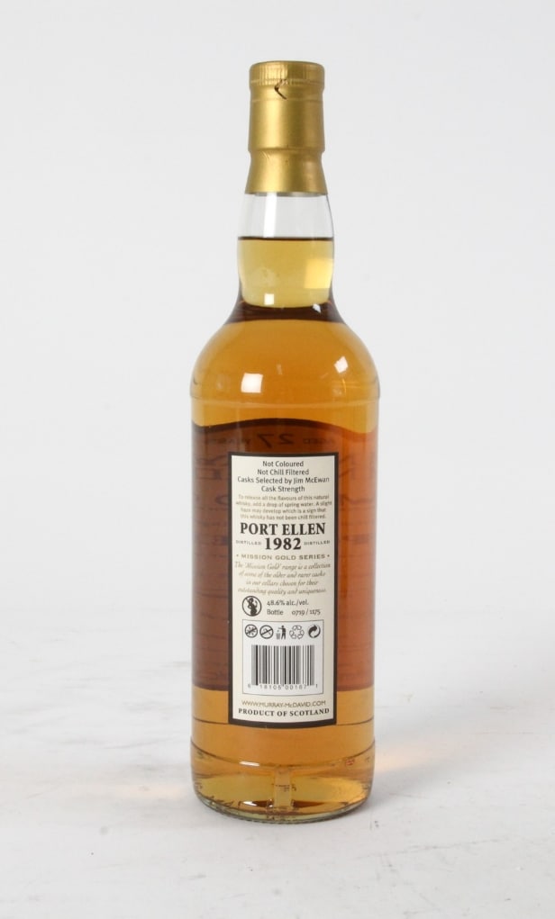1 fl. Murray Mcdavid Mission Range Port Ellen Aged 27 Years 1982.