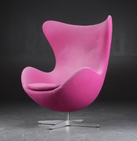 Arne Jacobsen. Lænestol 'Ægget', model 3316