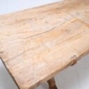 Langbord af massivt egetræ