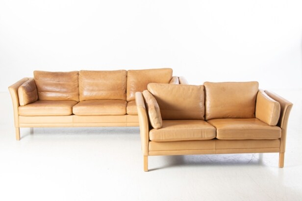 Mogens Hansen. Tre- og to personers sofaer (2)