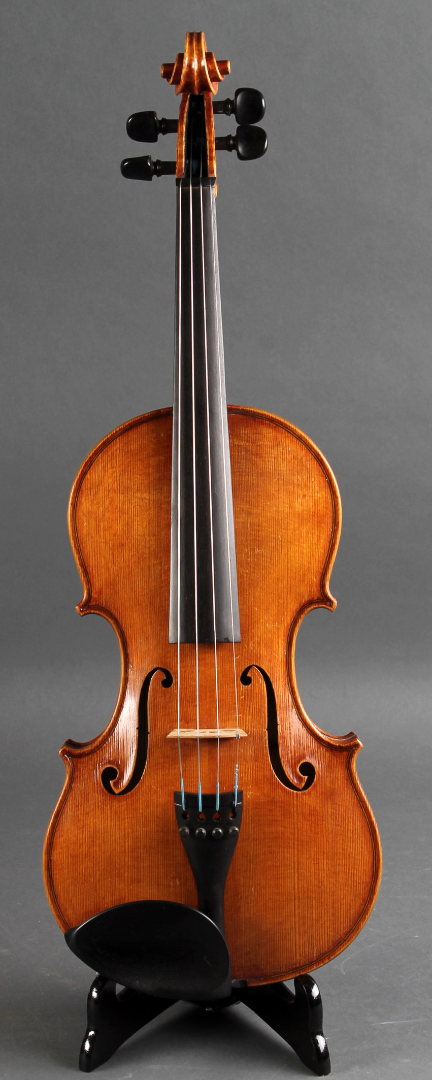 Clemens Hildebrandt. 4/4 violin, master-built in 1987 | Lauritz.com