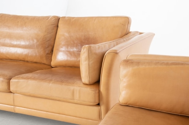 Mogens Hansen. Tre- og to personers sofaer (2)