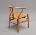 Hans J. Wegner. Y-stol, egetræ, model CH-24