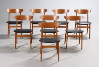 Farstrup møbelfabrik. Otte spisestole, teaktræ/bøgetræ, model 210 (8)