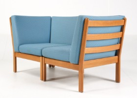 H.J. Wegner for Getama. Two-person modular sofa, oak (2)