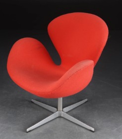 Arne Jacobsen. Lænestol, 'Svanen', model 3320