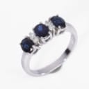 Triple sapphire and diamond ring in 18 kt. white gold, total approx. 1.50 ct.