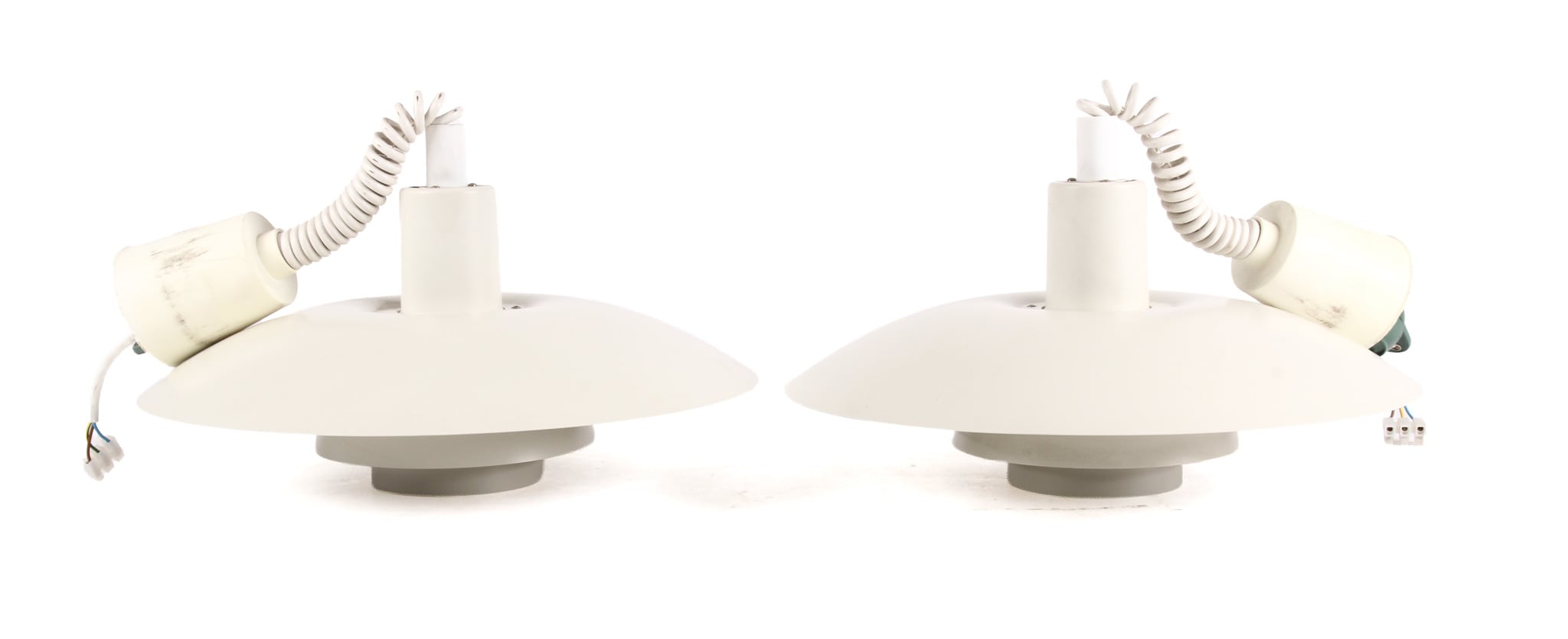Poul Henningsen. A pair of PH4/3 pendants. (2)