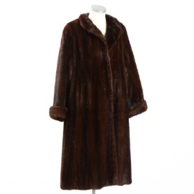 Long mink fur, size 40.