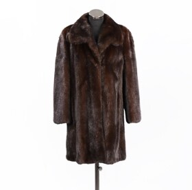 Jacket in dark brown mink fur, size 36-38