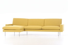 Calma Collection. 2.5-person sofa with chaise longue. Model: 806