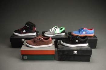 Globe, DC Shoes, Fem par sko. Str. EUR 32 + 32,5 (5)