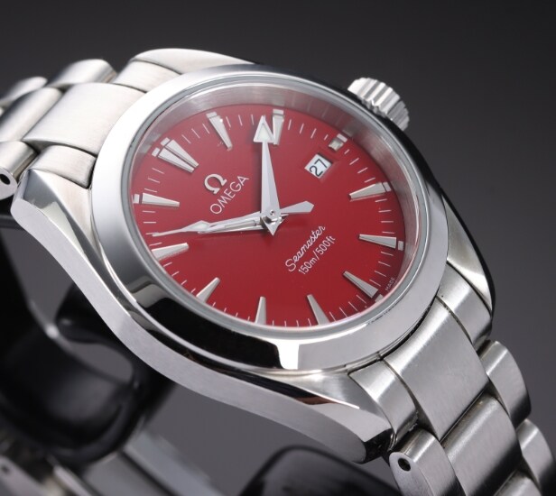 Omega 'Seamaster Aqua Terra Marui RED edition'. Ladies' watch in steel with red dial, approx. 1998