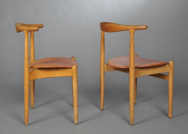 Hans J. Wegner. Et par armstole af bøg (2)
