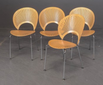Nanna Ditzel for Fredericia Furniture. Sæt på fire Trinidad stole, model 3298 (4)