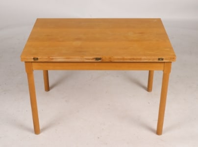 Børge Mogensen for Fritz Hansen. Sofabord / spillebord af bøgetræ