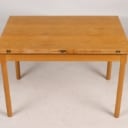 Børge Mogensen for Fritz Hansen. Sofabord / spillebord af bøgetræ