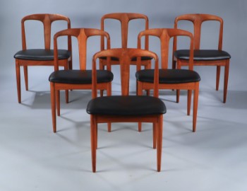 Johannes Andersen. A set of six chairs, Model Juliane, in teak (6)