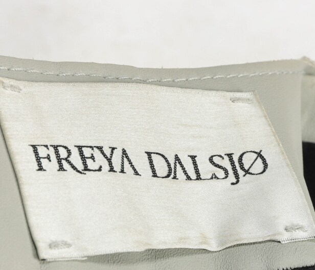 6862 - Freya Dalsjø for Kopenhagen Fur. Unique mink fur coat. str. 38