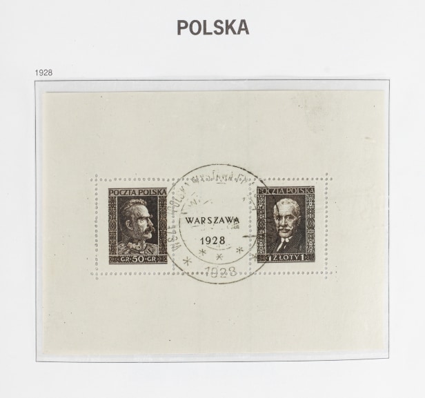 LOT 58. POLAND. 1860-2016. Very nice quality collection in 5 DAVO albums