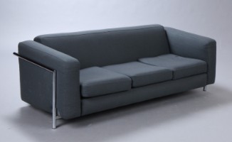 N. Eilersen. Tre-Pers sofa, stel af forkromet - Lauritz.com