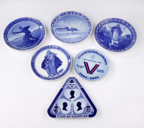 Royal Copenhagen m.fl. En samling platter, bl.a. kongemødet i 1914 og Odd Fellow (6)